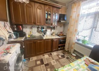 Продам двухкомнатную квартиру, 50 м2, Крым, Училищная улица, 5