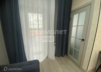 Продается 2-ком. квартира, 33 м2, Абакан, улица Генерала Тихонова, 6