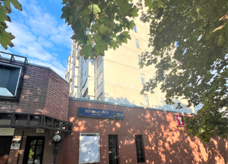 Продаю 2-комнатную квартиру, 56 м2, Москва, проспект Вернадского, 125, метро Юго-Западная