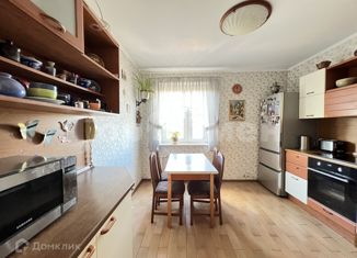 Продам 3-ком. квартиру, 75 м2, Москва, Симферопольский бульвар, 15к4, Симферопольский бульвар