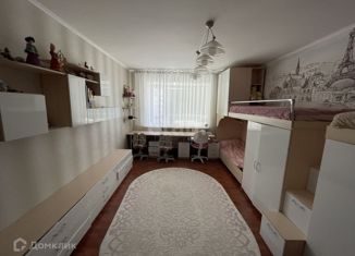 Аренда трехкомнатной квартиры, 137 м2, Тюменская область, Комсомольский проспект, 13