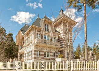 Продаю дом, 700 м2, поселок дома отдыха Озера, Озёрная улица