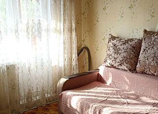 Продажа 1-ком. квартиры, 28 м2, Екатеринбург, улица 40-летия Октября, 88, метро Проспект Космонавтов