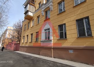 Продам трехкомнатную квартиру, 65 м2, Челябинск, улица Сталеваров, 29, Металлургический район