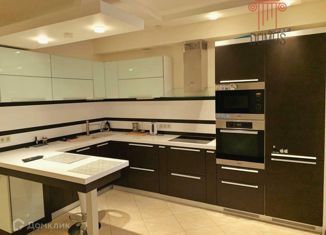 Продажа пятикомнатной квартиры, 180 м2, Евпатория, проспект Ленина, 51/50