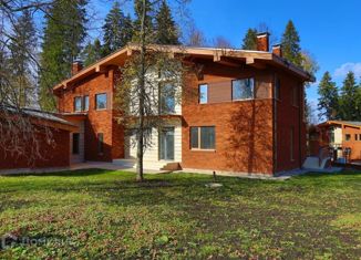 Продаю дом, 426 м2, поселок Пионерский