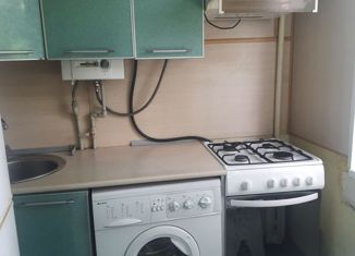 Продам 2-ком. квартиру, 43 м2, Нижний Новгород, улица Куйбышева, 21, метро Бурнаковская