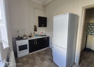 Продам 1-комнатную квартиру, 38 м2, Челябинская область, проспект Ленина, 45
