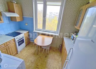 Продажа 3-ком. квартиры, 65 м2, Москва, улица Конёнкова, 12, улица Конёнкова