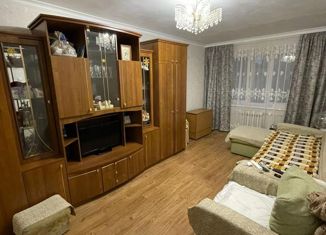 Продаю 3-ком. квартиру, 65 м2, Беслан, улица Гагарина, 4
