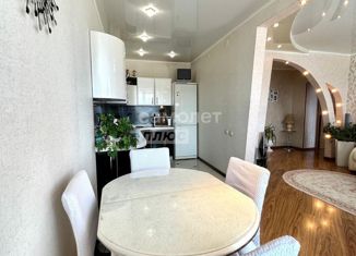 Продается 2-ком. квартира, 58 м2, Чита, микрорайон Царский, 6