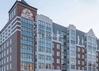 Трехкомнатная квартира на продажу, 68.57 м2, село Первомайский, улица Архитектора Сергея Макарова, 4/1