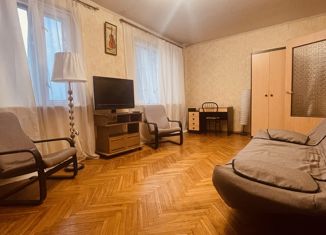 3-ком. квартира в аренду, 70.3 м2, Санкт-Петербург, проспект Ударников, 38к2, муниципальный округ Пороховые