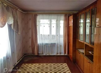 Продается 2-комнатная квартира, 42.9 м2, посёлок городского типа Волоконовка, Комсомольская улица, 42