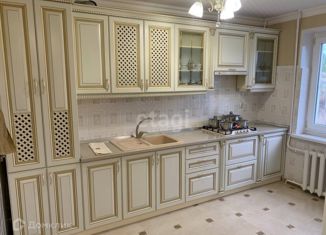 Двухкомнатная квартира на продажу, 68 м2, Чегем, Надречная улица, 4А