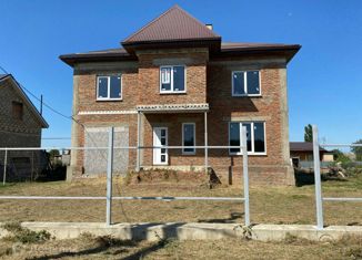 Дом на продажу, 286 м2, станица Курчанская, Южная улица