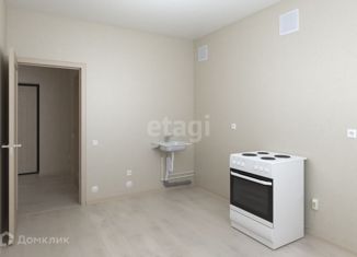 Продам 1-комнатную квартиру, 35.9 м2, деревня Царёво, улица Петра Гаврилова, 4