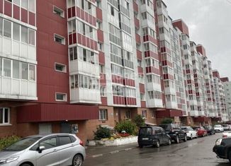 Продам 2-ком. квартиру, 65.1 м2, Иркутск, Алмазная улица, 11