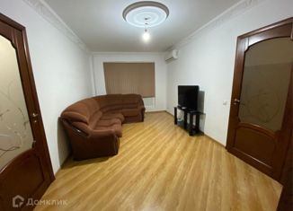 Двухкомнатная квартира на продажу, 46 м2, Грозный, 4-й микрорайон, улица Л.И. Яшина, 32