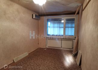 Продается 2-комнатная квартира, 47 м2, посёлок Жирнов, улица Крупской, 15