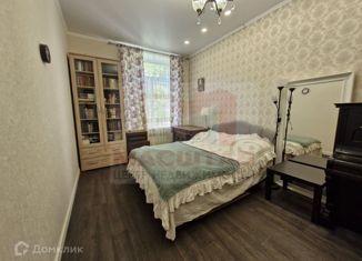 Продается 2-комнатная квартира, 47 м2, Санкт-Петербург, Синявинская улица, 22