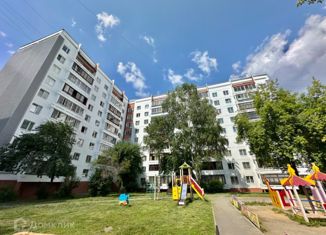 Продаю 2-ком. квартиру, 54 м2, Иркутск, проспект Маршала Жукова, 11, Октябрьский округ