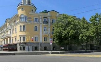 Продается 2-комнатная квартира, 66.4 м2, Ставрополь, Советская улица, 1, Октябрьский район