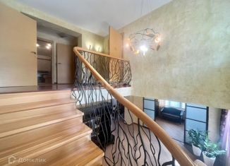 Продаю 5-ком. квартиру, 200 м2, Казань, Дубравная улица, 57блок4, Приволжский район
