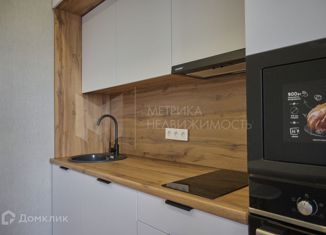 Продажа 1-ком. квартиры, 32.5 м2, Тюмень, улица Ветеранов Труда, 9А, ЖК На Ватутина