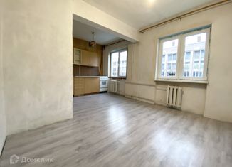 Трехкомнатная квартира на продажу, 55 м2, Санкт-Петербург, Новочеркасский проспект, 46, Новочеркасский проспект