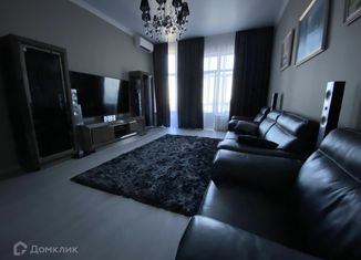 Продается 2-комнатная квартира, 60 м2, Краснодар, улица Коммунаров, 270, ЖК Одесский