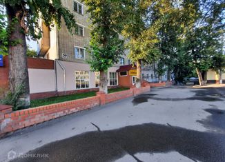 Продам 3-ком. квартиру, 59.4 м2, Курган, улица Дзержинского, 59