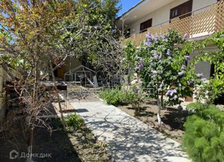 Продается дом, 300 м2, село Рыбачье, улица Бедненко, 3