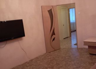 Двухкомнатная квартира на продажу, 45.5 м2, рабочий посёлок Хор, улица Менделеева, 18