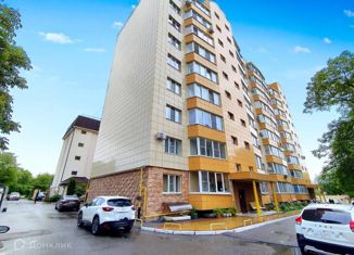 Продается 2-комнатная квартира, 66.4 м2, Пятигорск, улица Людкевича, 9к1