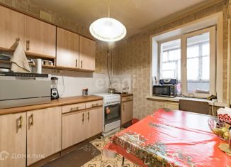 Продается двухкомнатная квартира, 50 м2, Татарстан, улица Академика Губкина, 37