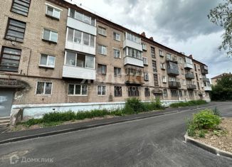 Аренда двухкомнатной квартиры, 43.5 м2, Березники, улица Черепанова, 20