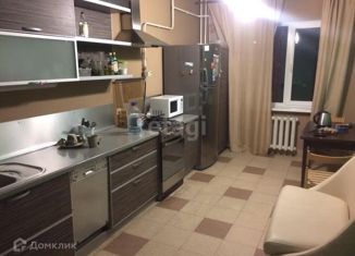 Продажа 3-ком. квартиры, 97 м2, Республика Башкортостан, улица Запотоцкого, 12