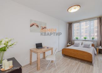 Продается 1-ком. квартира, 37 м2, Екатеринбург, улица Блюхера, 40, метро Уральская