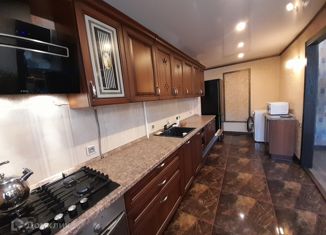 Сдаю двухкомнатную квартиру, 65 м2, Горячий Ключ, Пролетарский переулок, 18А