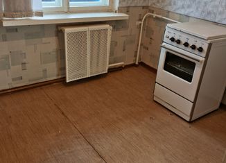 Продам 1-ком. квартиру, 28 м2, Череповец, Юбилейная улица, 60