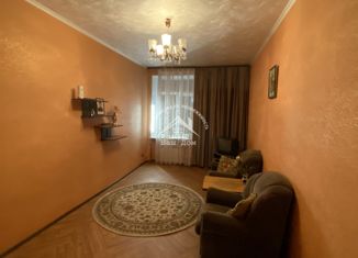 Продам 2-ком. квартиру, 57 м2, Североморск, улица Кирова, 6