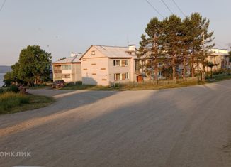 Трехкомнатная квартира на продажу, 51.6 м2, село Красное, улица Хохлова, 11