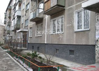 2-комнатная квартира на продажу, 44 м2, Новосибирск, улица Белинского, 202, метро Октябрьская