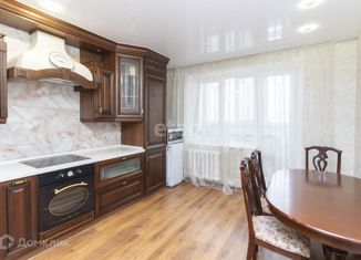Продаю 3-комнатную квартиру, 90 м2, Тюмень, улица Николая Семёнова, 27, Восточный округ