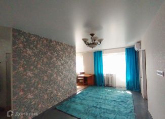 Продажа трехкомнатной квартиры, 55.5 м2, Абинск, Комсомольский проспект, 95