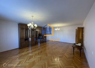 Сдам в аренду 4-ком. квартиру, 137.1 м2, Малоярославец, Турецкая улица, 8к4