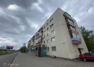 Продаю двухкомнатную квартиру, 45 м2, Нижний Новгород, проспект Ленина, 25, метро Заречная