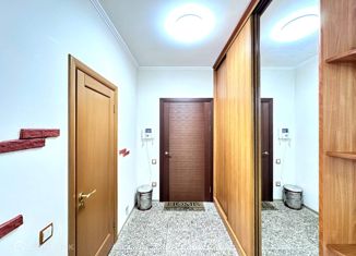 Продам трехкомнатную квартиру, 117 м2, Москва, улица Твардовского, 4к4, район Строгино