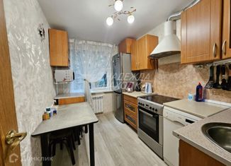 Сдаю 2-ком. квартиру, 52.4 м2, Находка, улица Сидоренко, 8